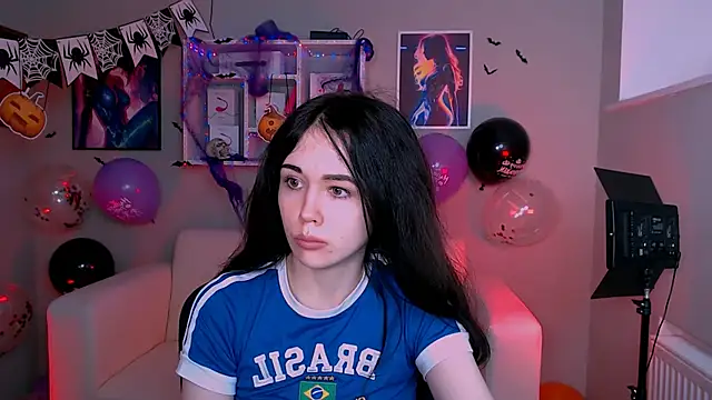 riley sanders online show from 24, 10, 2025