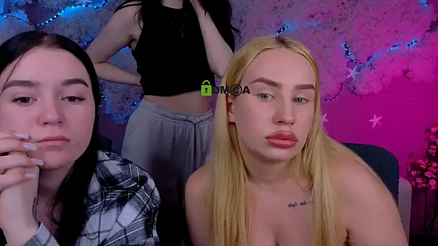 riley sanders online show from 7, 4, 2026