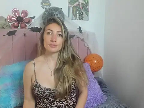 Tania xw online show from 31, 10, 2025