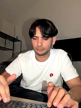 Snapshot of Gipsyboysteve chatting on 15, 10, 2025 Gipsyboysteve online show from 15, 10, 2025