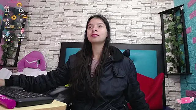 Snapshot of maily_can chatting on 25, 10, 2025 maily can online show from 25, 10, 2025