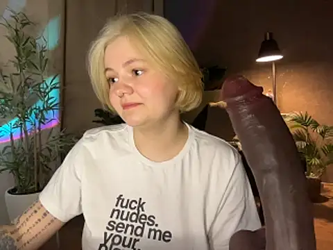 MoonIvy  online show from 21, 3, 2026