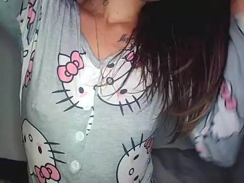 Snapshot of VIOLETT_SATOMI chatting on 6, 11, 2025 VIOLETT SATOMI online show from 6, 11, 2025