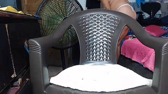 Snapshot of maggi_hotsson chatting on 19, 6, 2026 maggi hotsson online show from 19, 6, 2026