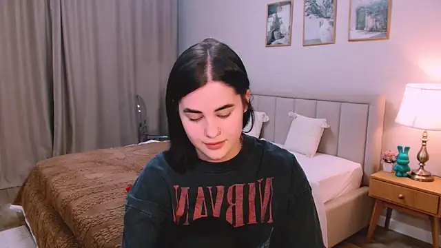 lil angel  online show from 7, 3, 2026