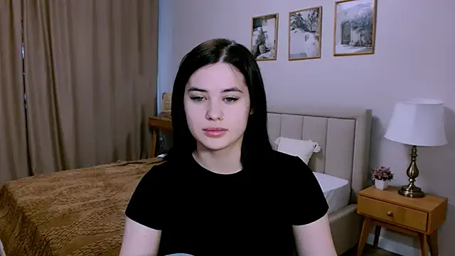 lil angel  online show from 17, 2, 2026