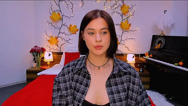 lil angel  online show from 29, 10, 2025