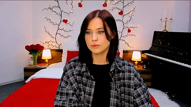 lil angel  online show from 18, 10, 2025