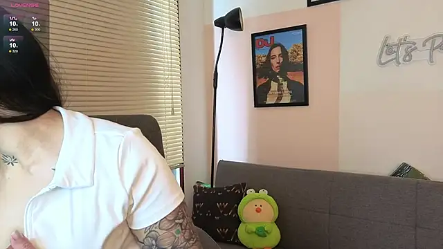 SujannaVarma  online show from 9, 11, 2025