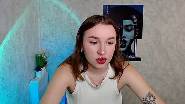 JuliaTopp  online show from 29, 10, 2025