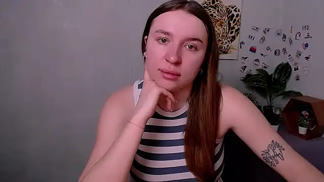 JuliaTopp  online show from 13, 2, 2026