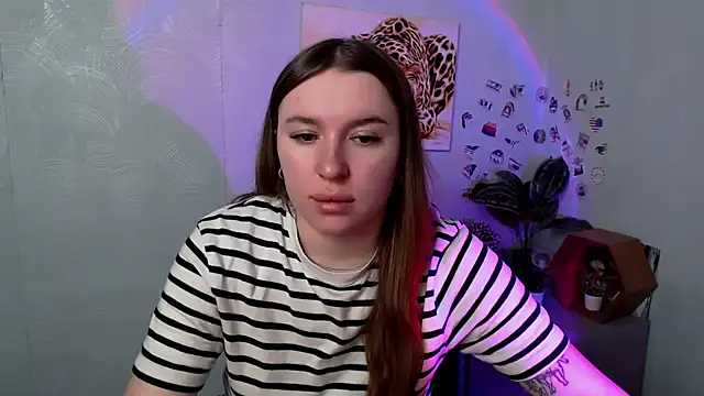 JuliaTopp  online show from 20, 2, 2026