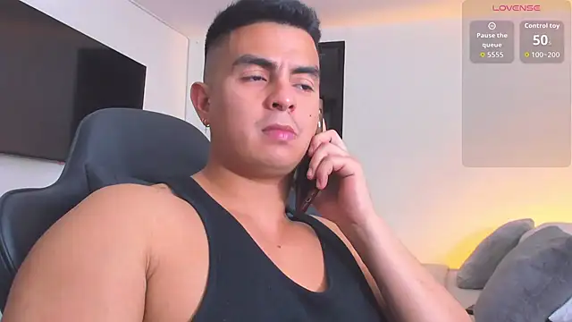 Snapshot of RJBarto chatting on 21, 10, 2025 RJBarto online show from 21, 10, 2025