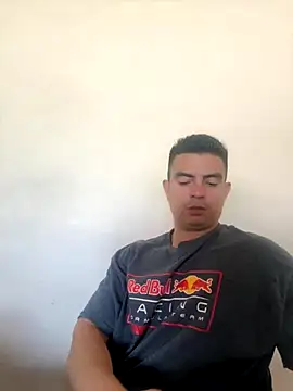 Snapshot of RJBarto chatting on 4, 11, 2025 RJBarto online show from 4, 11, 2025