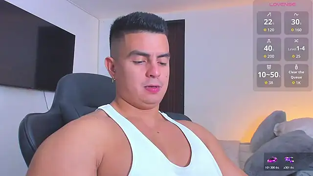 Snapshot of RJBarto chatting on 30, 10, 2025 RJBarto online show from 30, 10, 2025