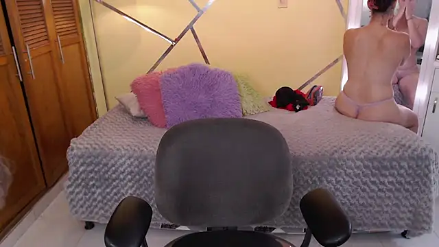 shirleyrojas online show from 29, 10, 2025