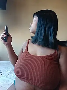 Snapshot of missboobiesSA chatting on 17, 7, 2026 missboobiesSA online show from 17, 7, 2026