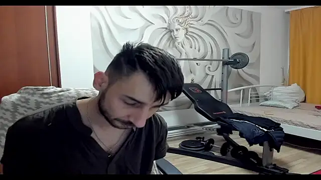 Snapshot of bignosebigcok chatting on 3, 10, 2025 bignosebigcok online show from 3, 10, 2025