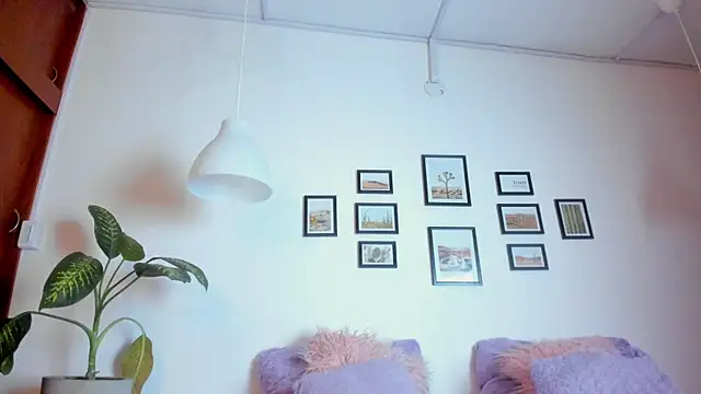 Coco joness online show from 9, 11, 2025