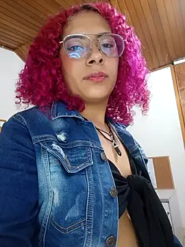 CATTALINAHOT online show from 25, 4, 2026