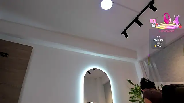 lily cash1 online show from 10, 2, 2026