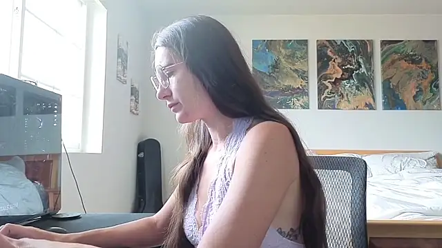 bambifarrina online show from 11, 6, 2026