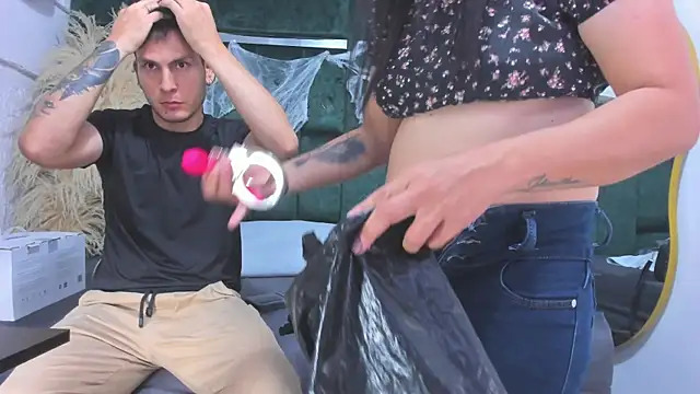 Charlotte Brian online show from 25, 10, 2025