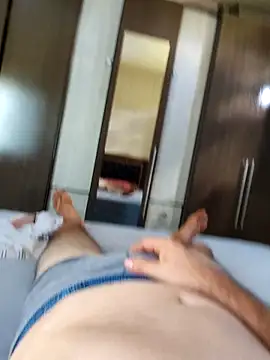 Gustavo198045 online show from 15, 1, 2026