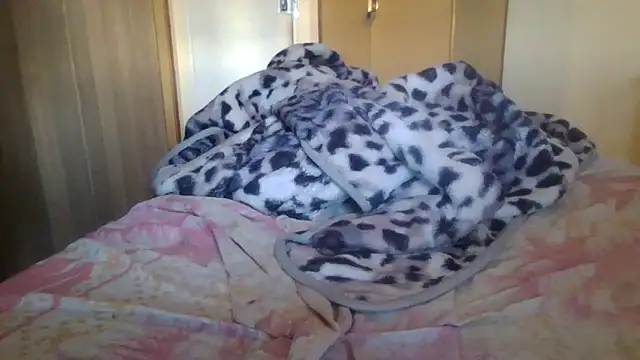 Snapshot of Ziphoo2 chatting on 4, 11, 2025 Ziphoo2 online show from 4, 11, 2025