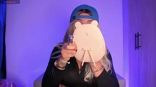 scarlett Collinss online show from 20, 11, 2025