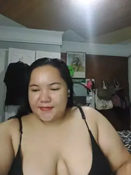 Snapshot of LianaCruzado chatting on 7, 7, 2026 LianaCruzado online show from 7, 7, 2026