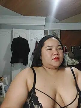 Snapshot of LianaCruzado chatting on 6, 7, 2026 LianaCruzado online show from 6, 7, 2026