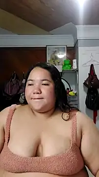 Snapshot of LianaCruzado chatting on 3, 8, 2026 LianaCruzado online show from 3, 8, 2026