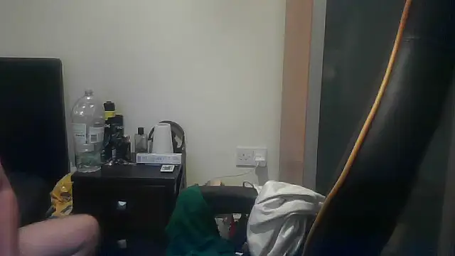 LondonMan1988 online show from 15, 11, 2025