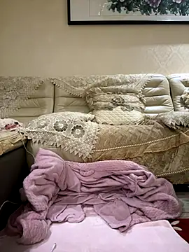 Snapshot of anna_yngs chatting on 17, 10, 2025 anna yngs online show from 17, 10, 2025