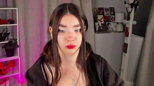 Marissa Garcia online show from 20, 9, 2025