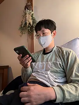 tom19899q online show from 15, 11, 2025