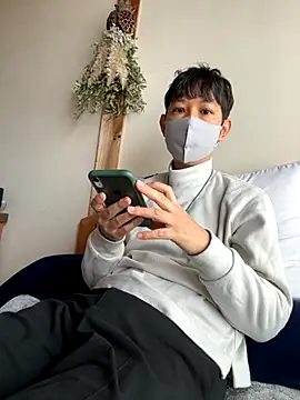 tom19899q online show from 18, 11, 2025