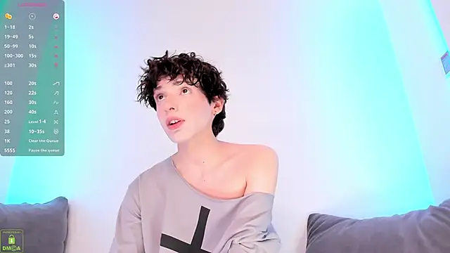 Snapshot of ColeStorm chatting on 17, 10, 2025 ColeStorm online show from 17, 10, 2025