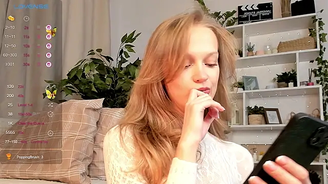 Snapshot of Kara_smalltits chatting on 15, 10, 2025 Kara smalltits online show from 15, 10, 2025