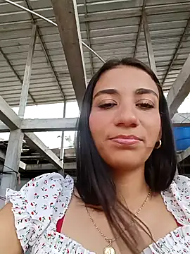 Snapshot of -juicy_ chatting on 10, 10, 2025 -juicy  online show from 10, 10, 2025