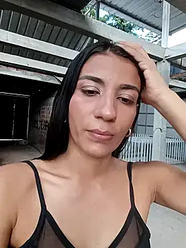 Snapshot of -juicy_ chatting on 2, 10, 2025 -juicy  online show from 2, 10, 2025