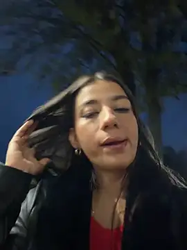 -juicy  online show from 17, 2, 2026