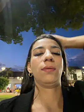 -juicy  online show from 8, 7, 2026