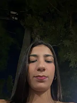 -juicy  online show from 16, 1, 2026