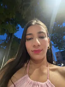 -juicy  online show from 3, 8, 2026