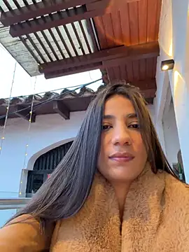 -juicy  online show from 1, 2, 2026