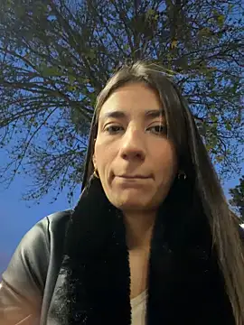 -juicy  online show from 6, 3, 2026