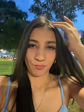 -juicy  online show from 2, 6, 2026