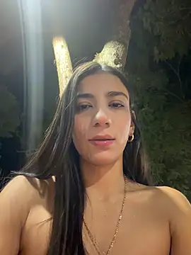 -juicy  online show from 2, 8, 2026